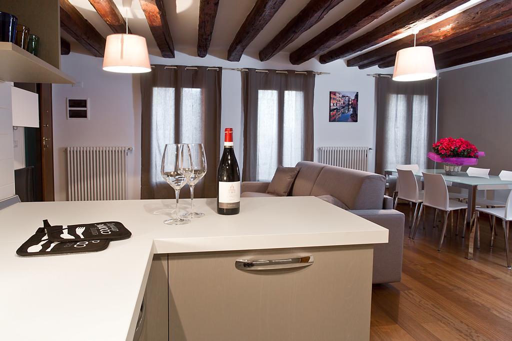 Good Wine Apartments Venice Phòng bức ảnh