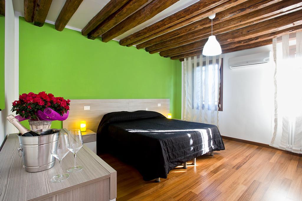 Good Wine Apartments Venice Phòng bức ảnh