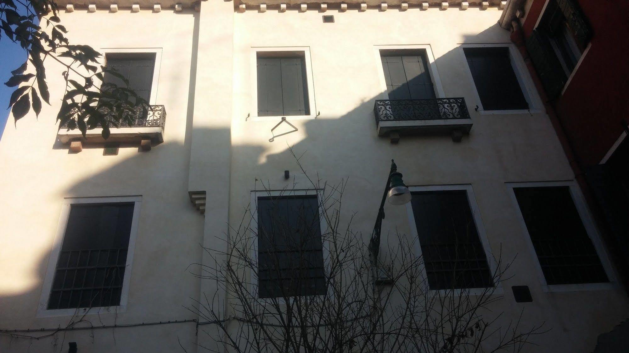 Good Wine Apartments Venice Ngoại thất bức ảnh
