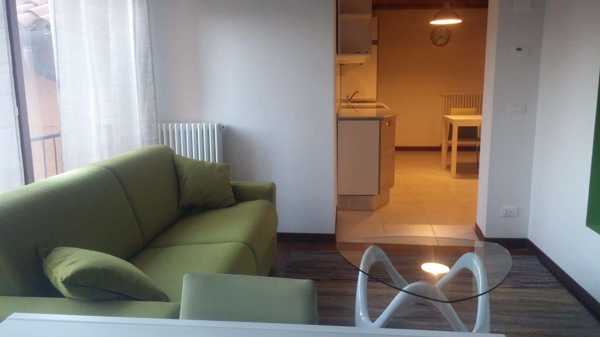 Good Wine Apartments Venice Ngoại thất bức ảnh