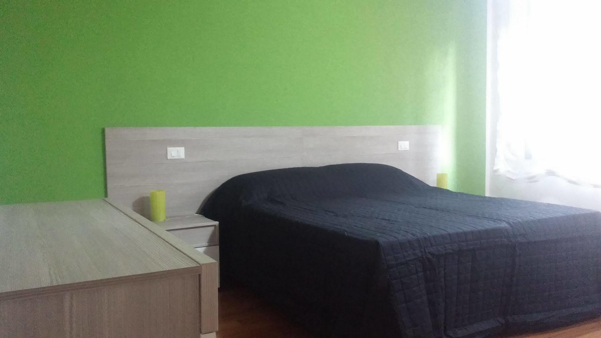 Good Wine Apartments Venice Ngoại thất bức ảnh